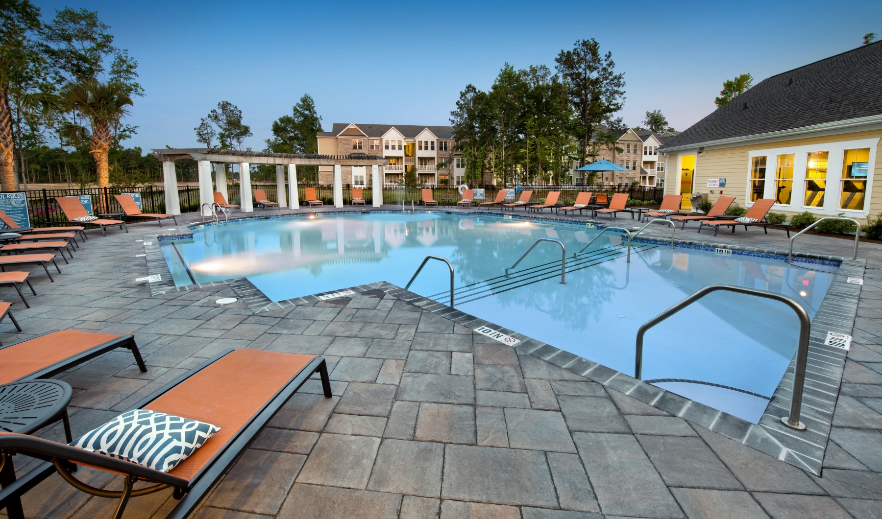 Element Carolina Bay is a pet-friendly apartment community in Charleston, SC